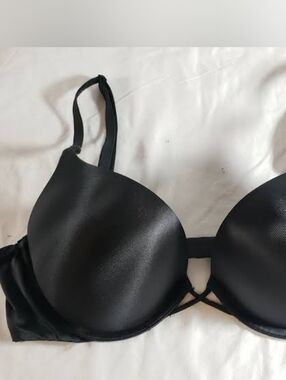 New Victoria Secret Bombshell Plunge Bra